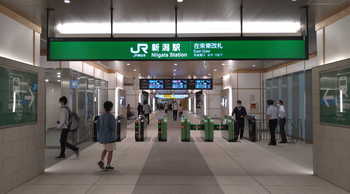 新潟駅　在来線の東口改札